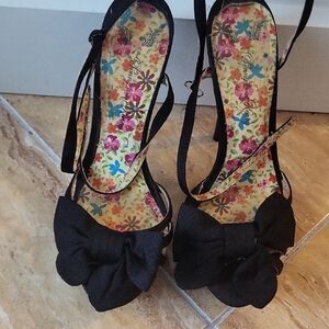 Penny Loves Kenny Black Bow Sandals